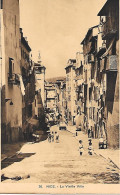 06 Nice La Vieille Ville - Life In The Old Town (Vieux Nice)