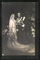 AK Het Prinselijk Bruidspaar 1937  - Familias Reales