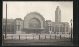 AK Helsinki, Blick Auf Das Bahnhofsgebäude  - Finland