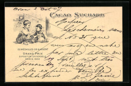 AK Reklame Cacao Suchard, Grand Prix Exposition Universelle Paris 1900, Knabe Lässt Sein Brüderchen Vom Kakao Naschen  - Cultures