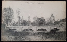 27 - DAMVILLE (Eure) - Le Pont De Pierre - Animée - Autres & Non Classés