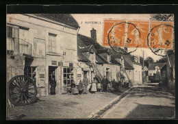 CPA Noyers, Une Rue  - Autres & Non Classés