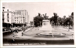 26-5-2024 (6 Z 12) Bw - Older - Egypt - Cairo Opéra Square And Bus - Autobús & Autocar