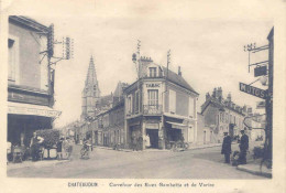 28)  CHATEAUDUN  - Carrefour Des Rue Gambetta Et De Varize  (  Bar - Tabac  ) - Chateaudun