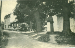 Stavelot; Parfondruy. Hôtel Du Vieux Chêne Et Chapelle Sainte-Lucie (Old Car) - Voyagé. (A. Lejeune - Stavelot) - Stavelot