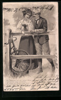 Präge-Lithographie Liebespaar Mit Fahrrad An Einem Gatter  - Other & Unclassified