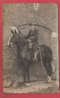 Soldat Cavalier Et Son équipement / Fusil , Sabre - Carte Photo ( Voir Verso ) - Regimientos