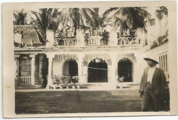 INDE , PONDICHERY , UN COIN D UN TEMPLE - Asie