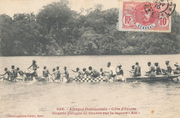 COTE D IVOIRE   Grande Pirogue De Guerre Sur La Lagune "Abi" 894  Edit Fortier - Ivoorkust