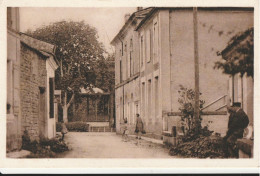 SAINT PORCHAIRE   Rue De La Mairie - Autres & Non Classés