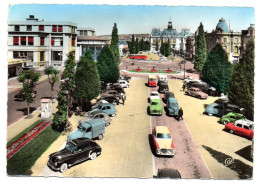 CPSM   03    VICHY   1963    PLACE DE L HOTEL DE VILLE      NOMBREUSES VOITURES - Vichy