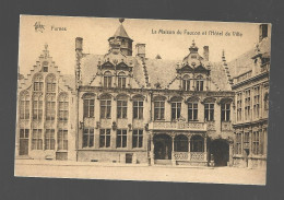 Veurne La Maison Du Faucon Et L' Hotel De Ville Furnes Htje - Veurne