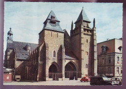 22 - SAINT-BRIEUC - LA CATHEDRALE - AUTOMOBILE - 8410 - Saint-Brieuc