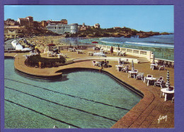 64 - BIARRITZ - LA PISCINE DE L''HOTEL DU PALAIS - ANIMÉE - 7318 - Biarritz