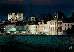 49 - Saumur - Vus Du Pont, Le Château Et L'Hôtel De Ville Illuminés - Vue De Nuit - CPM - Voir Scans Recto-Verso - Saumur