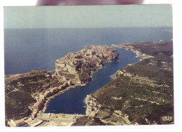 20 - BONIFACIO - VUE AERIENNE SUR LE PORT ET LA VILLE - 11956 - Autres & Non Classés