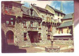 63 - BESSE-en-CHANDESSE - VIEILLES MAISONS FLEURIES - 20014 - Other & Unclassified