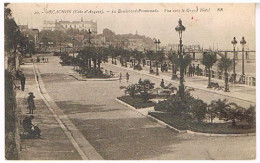 33   ARCACHON   LE  BOULEVARD PROMENADE VUE VERS LE GRAND HOTEL - Arcachon