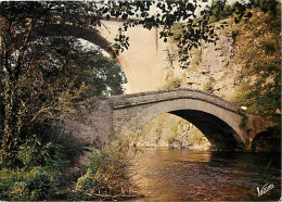 89 - Pierre-Perthuis - Le Vieux Pont Du XVIIIe Siècle Et Le Pont Moderne Sur La Cure - Flamme Postale De Vezelay - CPM - - Otros & Sin Clasificación