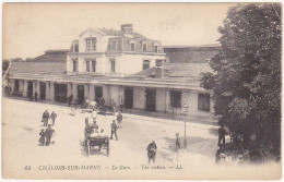 51 - CHALONS-sur-MARNE - 1921 - La Gare - The Station (Calèches) - Châlons-sur-Marne