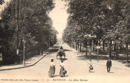 CPA 64 - BAYONNE (Pyrénées Atl.) - 37. Les Allées Marines (attelage) - Bayonne