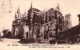 CPA 51 - REIMS (Marne) - 375. L'Abside De La Cathédrale à Travers Les Ruines - Reims