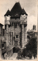 CPA 58 - NEVERS (Nièvre) - 56. La Porte Du Croux - Nevers