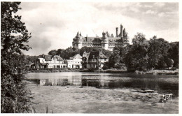 CPSM PF 60 - PIERREFONDS (Oise) - 6. Le Château Et Le Lac - Pierrefonds