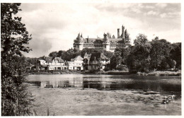 CPSM PF 60 - PIERREFONDS (Oise) - 6. Le Château Et Le Lac (b) - Pierrefonds