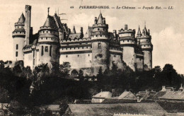 CPA 60 - PIERREFONDS (Oise) - 44. Le Château - Façade Est - LL - Pierrefonds