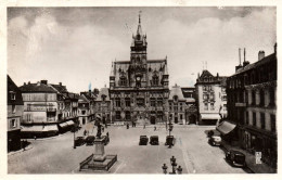 CPA 60 - COMPIEGNE (Oise) - 1. Place De L'Hôtel De Ville - Compiegne