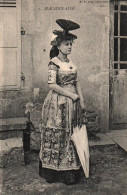 CPA 71 (Saône Et Loire) - 7. Maconnaise (jeune Femme En Costume) - Costumes