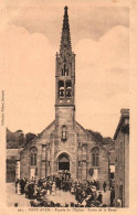 CPA 29 - PONT-AVEN (Finistère) - 995. Façade De L'Eglise - Sortie De La Messe - Pont Aven