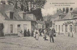 CARTE POSTALE ORIGINALE ANCIENNE : NOTRE DAME DE LA LIESSE EN 1904 LA RUE DE LA FONTAINE  ANIMEE AISNE (02) - Sonstige & Ohne Zuordnung