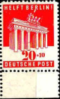 Allemagne Zone Anglo-Américaine Poste N* Yv:70 Mi:102 Helft Berlin Porte De Brandenburg Bord De Feuille (défaut Gomme) - Mint