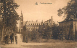 Belgium Maredsous-Abbaye - Iglesias Y Las Madonnas