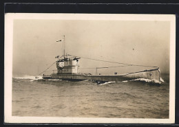 AK Britisches U-Boot In Voller Fahrt  - Guerra