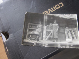 Szabadka Subotica Workers In Front Of The Machine - Serbien