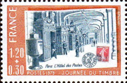 France Poste N** Yv:2037 Mi:2143 Journée Du Timbre Paris L'hôtel Des Postes (Thème) - Tag Der Briefmarke