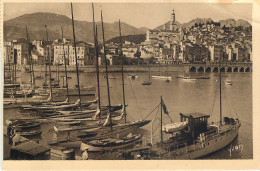 Superbe Lot 4 Cpa 06 MENTON. Voiliers De Pêcheurs Au Port, Cap Martin Et Chemin Fleuri (plissure Coin Droit Sur La 1ère) - Menton