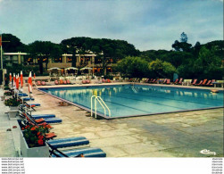 D83 SAINTE MAXIME  .......... H?tel Maxima 2000  La Piscine Et Le Restaurant La Nuit - Sainte-Maxime