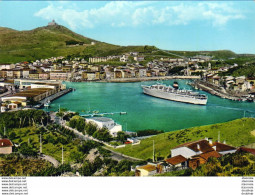 D66  PORT-VENDRES  Vue Générale Sur Le Port Et La Ville- Arrivée Du Courrier D'Algérie  ..... ( Ref EE84 ) - Port Vendres