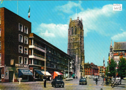 Dunkerque La Place Jean Bart Et Le Beffroi ( L'Impeccable, Agent De Circulation , Dauphine...écrite En 1967 - Dunkerque