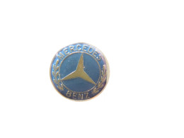 PIN'S    LOGO  MERCEDES-BENZ - Mercedes