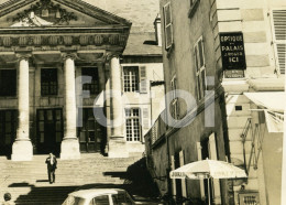 1963 REAL AMATEUR PHOTO FOTO OPTIQUE DU PALLAIS RUE GAMBETTA POITIERS FRANCE CF - Cars