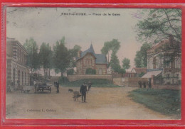 Carte Postale 27. Pacy-sur-Eure Place De La Gare Très Beau Plan - Pacy-sur-Eure