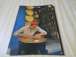 Tunis (Tunisie).Artisan Ciseleur. - Tunisie