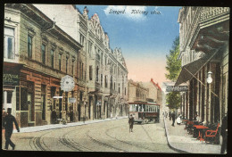 SZEGED 1910. Ca. Kölcsey Utca, Villamos, Szatmári Géza üzlete, Gottschall Hölgy Fodrász, Régi  Képeslap - Hongrie