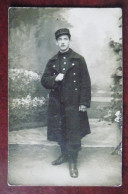 Carte Photo Soldat En Uniforme - Guerra 1914-18