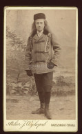 NAGYSZOMBAT 1890. Ca. Wykopal János : Lány Korcsolyával Visit Fotó - Anciennes (Av. 1900)